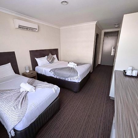 Prince Of Wales Hotel, Bunbury Esterno foto
