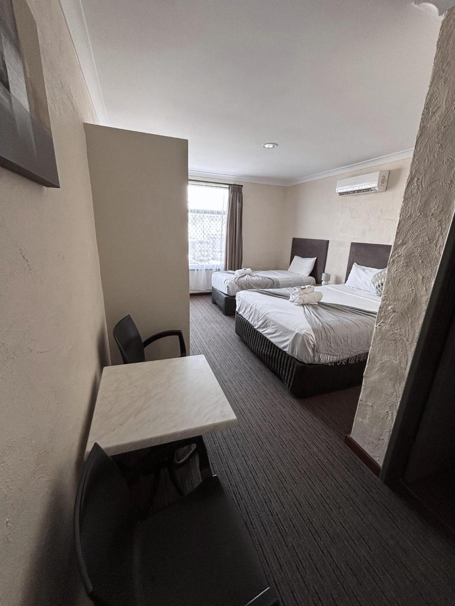 Prince Of Wales Hotel, Bunbury Esterno foto