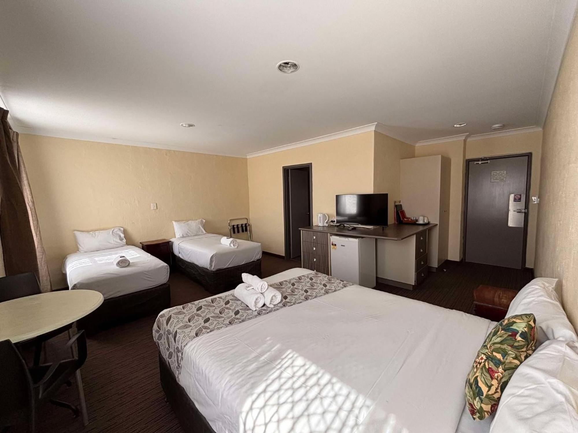 Prince Of Wales Hotel, Bunbury Esterno foto
